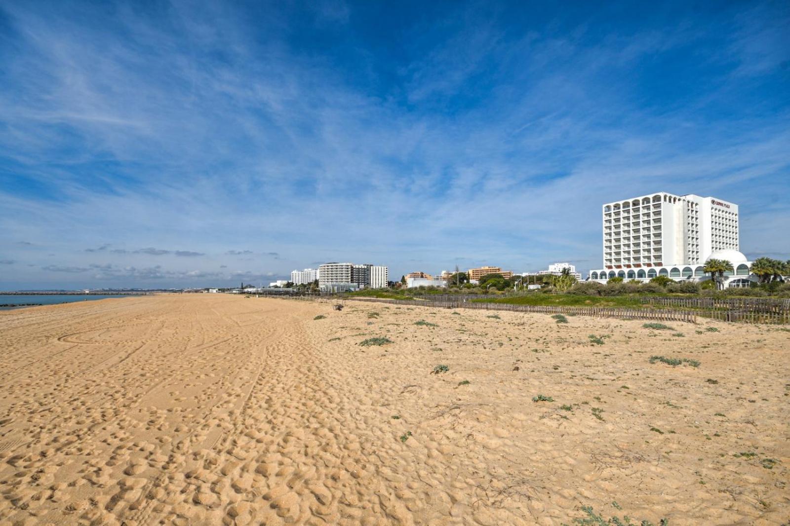 Vila Atlantida - Vilamoura-Quarteira Holiday Home - Beach At 250 Mts Buitenkant foto